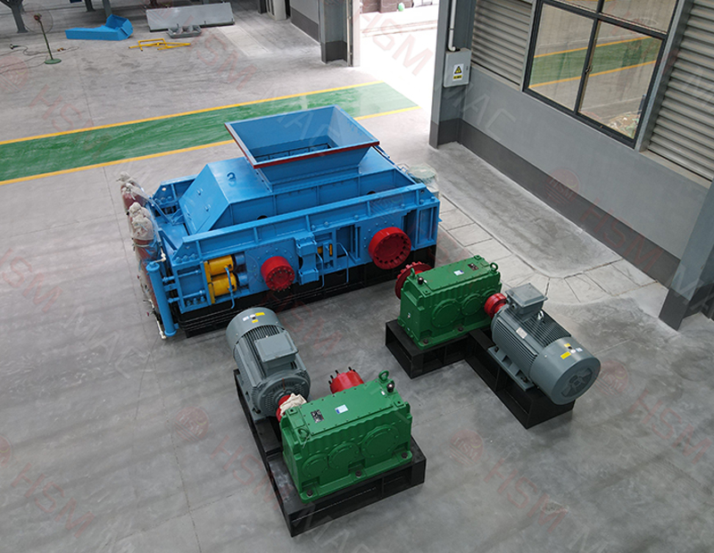 液壓超細破碎對輥機出料細膩，粒度可控，滿足細料加工需求