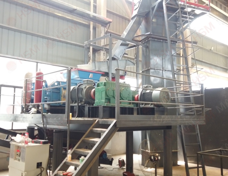 鋁廠大修渣破碎機生產現場 