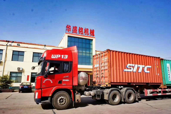 4PG0404四輥破碎機包裝發往青島港，出口埃及